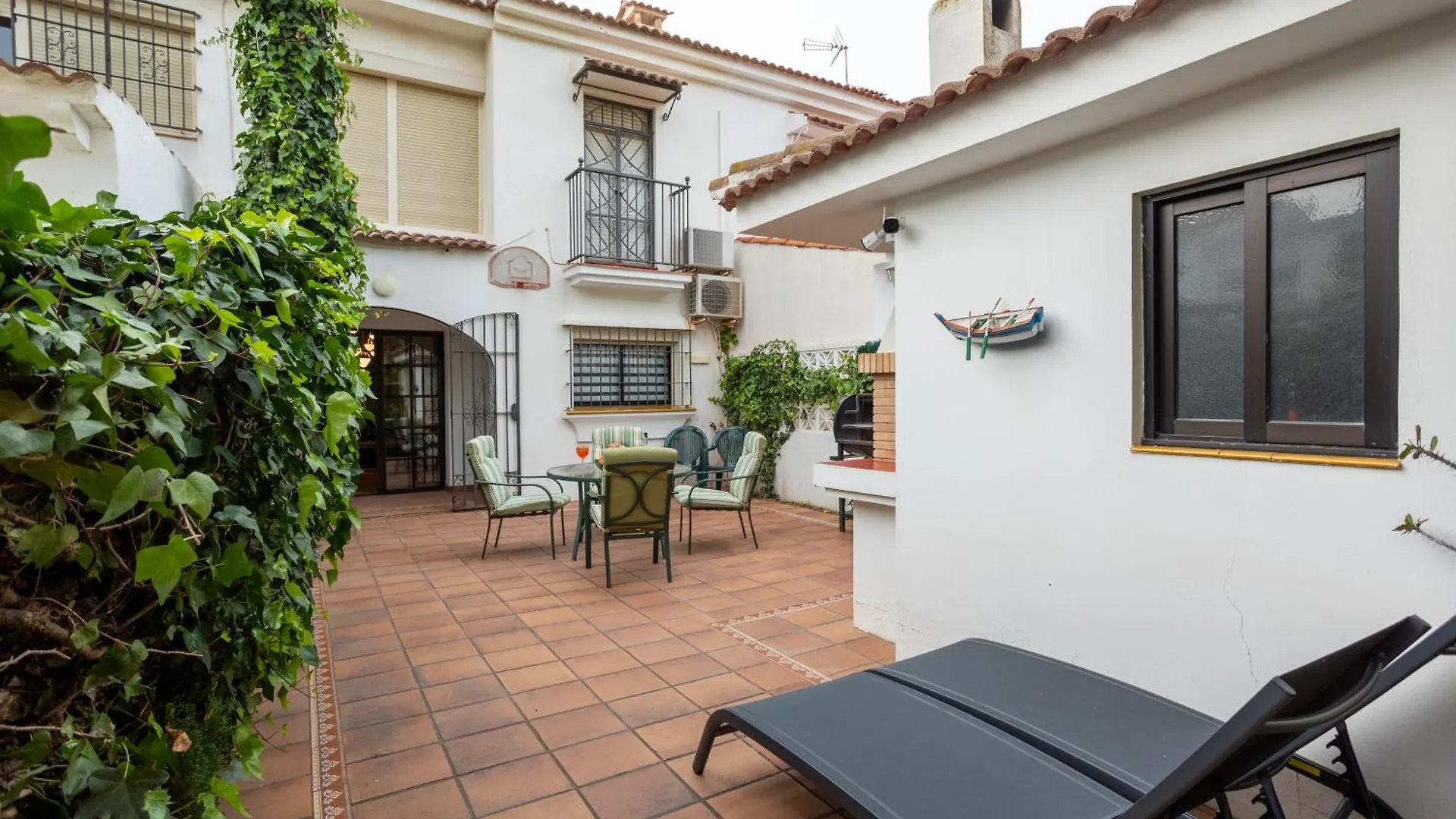 Casa En Guadalmar Malaga, Naturaleza Y Playa 0*, Malaga